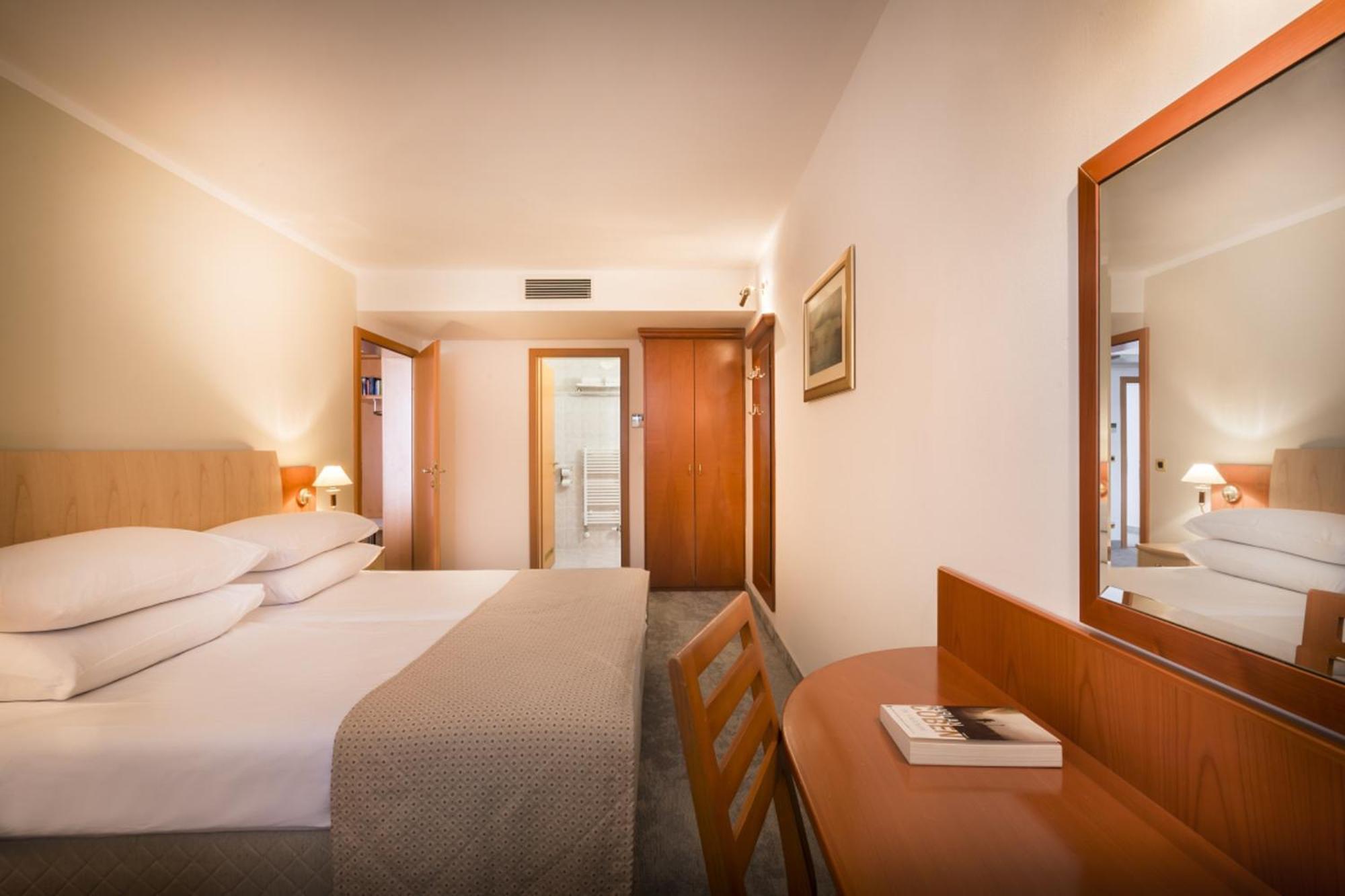 Sunny Baska Residence By Valamar, Ex Zvonimir Room photo